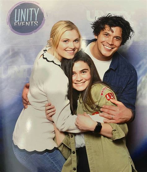 eliza taylor sexy|Here Are 15 Cute Photos Of Eliza Taylor And Bob Morley